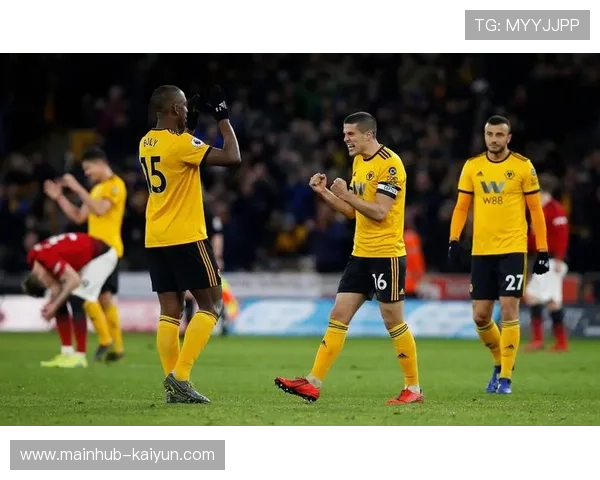 以利兹联控球占优却难破门 客场进攻疲软再陷得势不得分困局